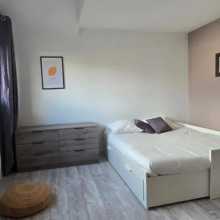 Le Clos Des Chenes Pruille-le-Chetif